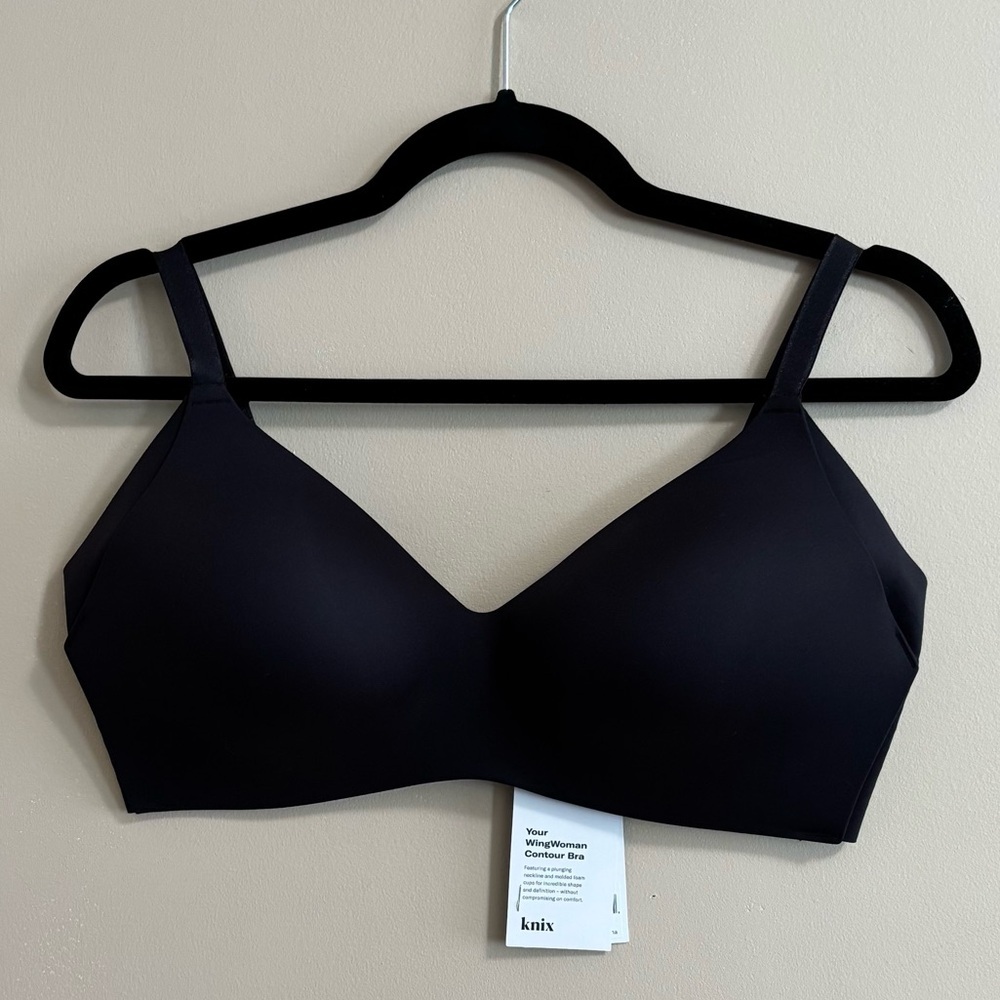 NWT Knix Sz 7 Wingwoman Contour Bra Black